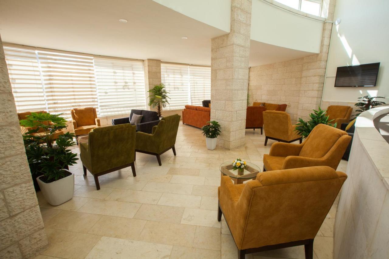 Manoly Plaza Hotel Betlehem Exteriör bild