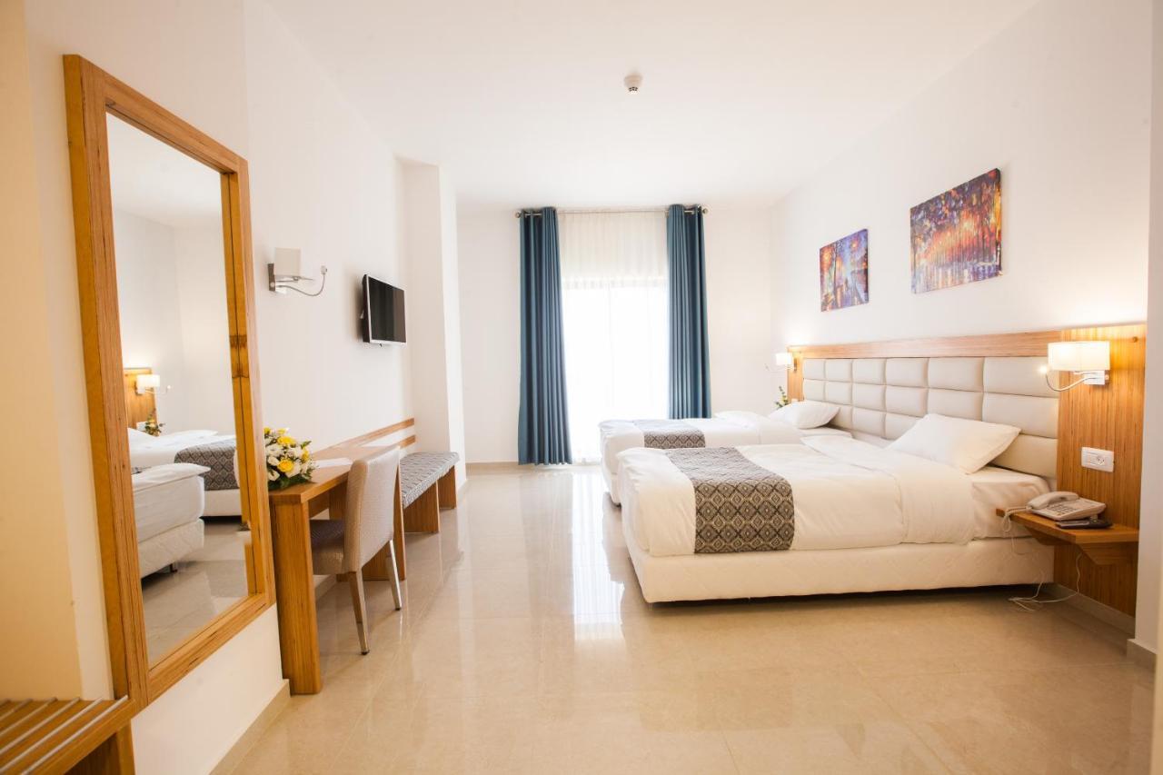 Manoly Plaza Hotel Betlehem Exteriör bild
